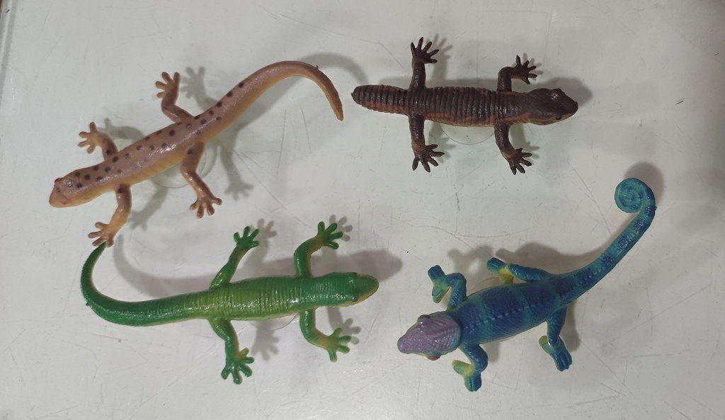 Lézard figurine